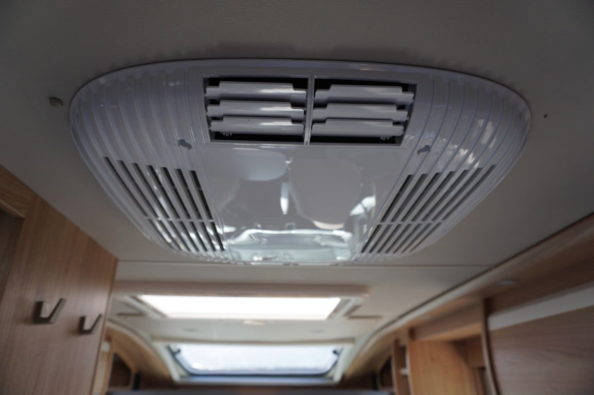 Knaus Sky TI 650 MEG Platinum Selection 9 Traps Automaat 2021 met 40.000km
