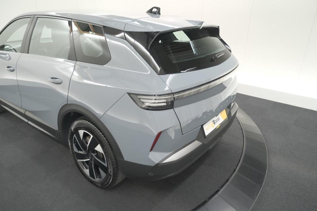 Opel Grandland 1.2 turbo 145 hybrid business edition | elektrische kofferkl