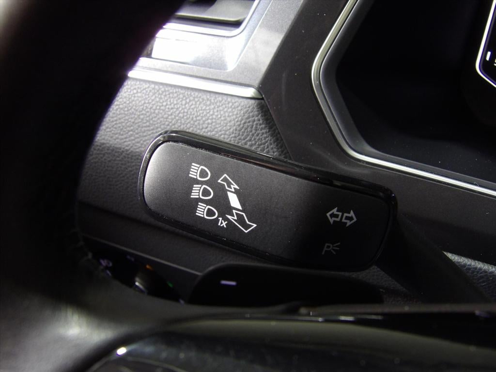 Volkswagen Tiguan Allspace 1.5 tsi act 150pk dsg highline r-line 7-zits