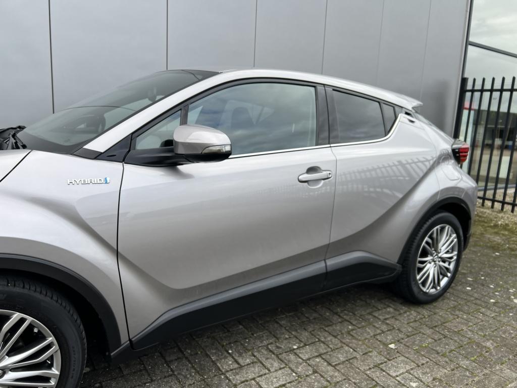 Toyota C-hr 2.0 hyb. first edit. | trekhaak | jbl audio |