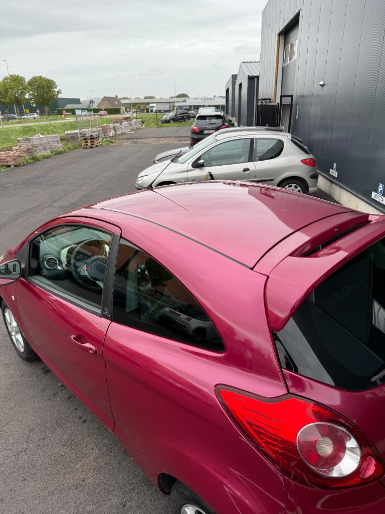Ford KA 1.2 - titanium - airco