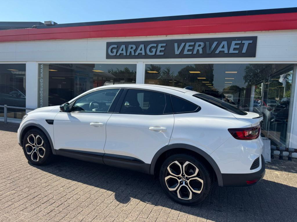 Renault Arkana 1.6 e-tech hybrid 145 intens