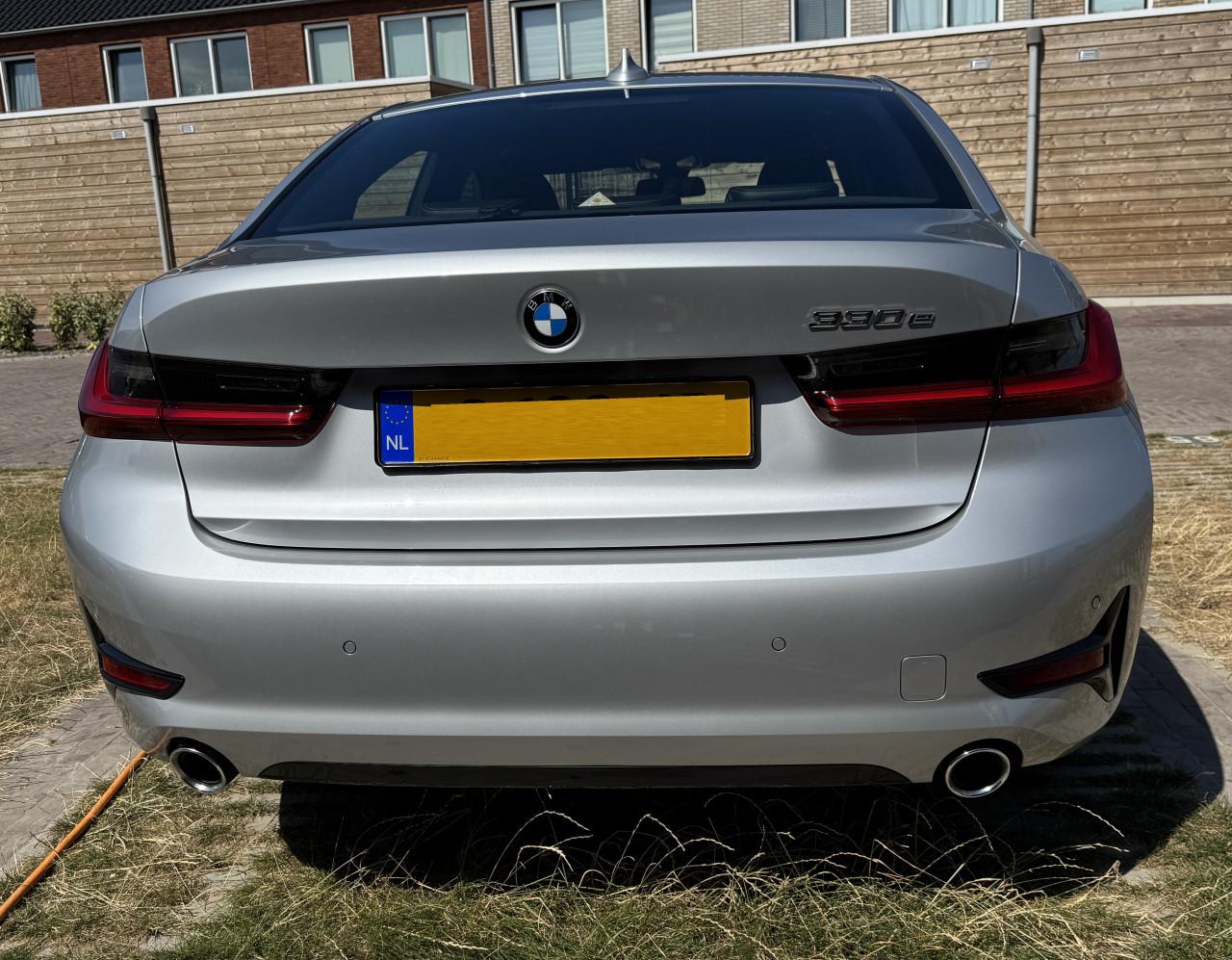 BMW 330e High Executive | 2 jr. Gratis Onderhoud | Leder |  LED