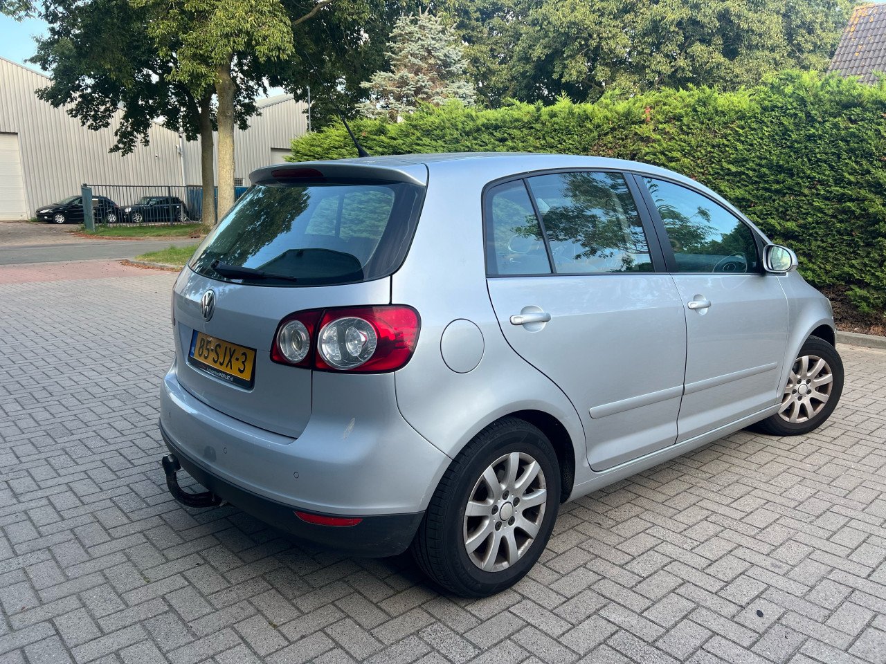 Volkswagen Golf Plus 1.6FSI Sportline Jaar Apk