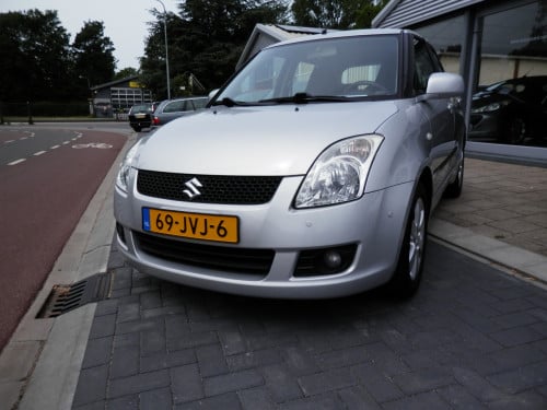 Auto Garant Biedt Aan: Suzuki Swift 1.3 Bandit
