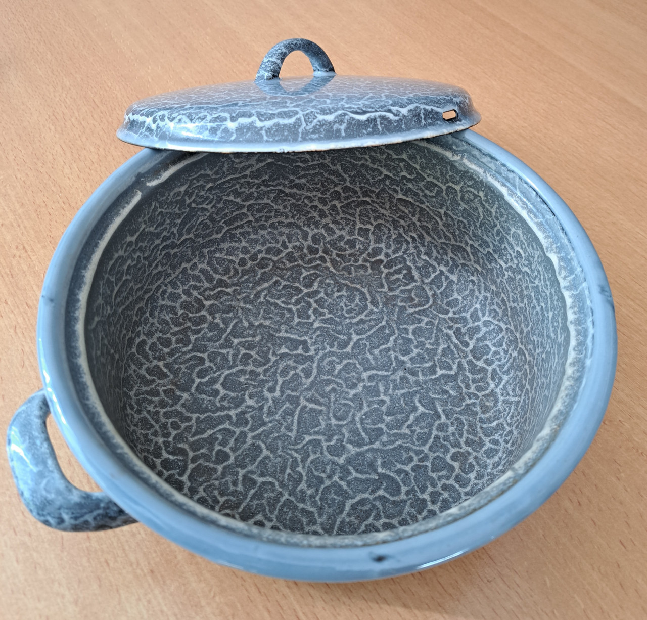 Gewolkte pan - doorsnee 20 cm - hoogte 8,5 cm