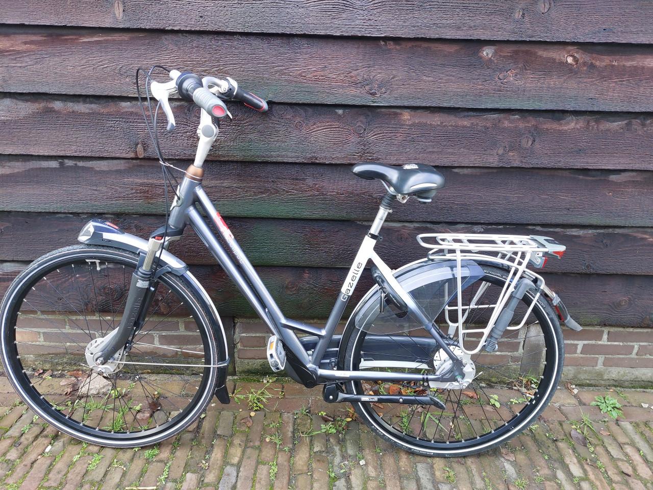 Herenfiets en damesfiets