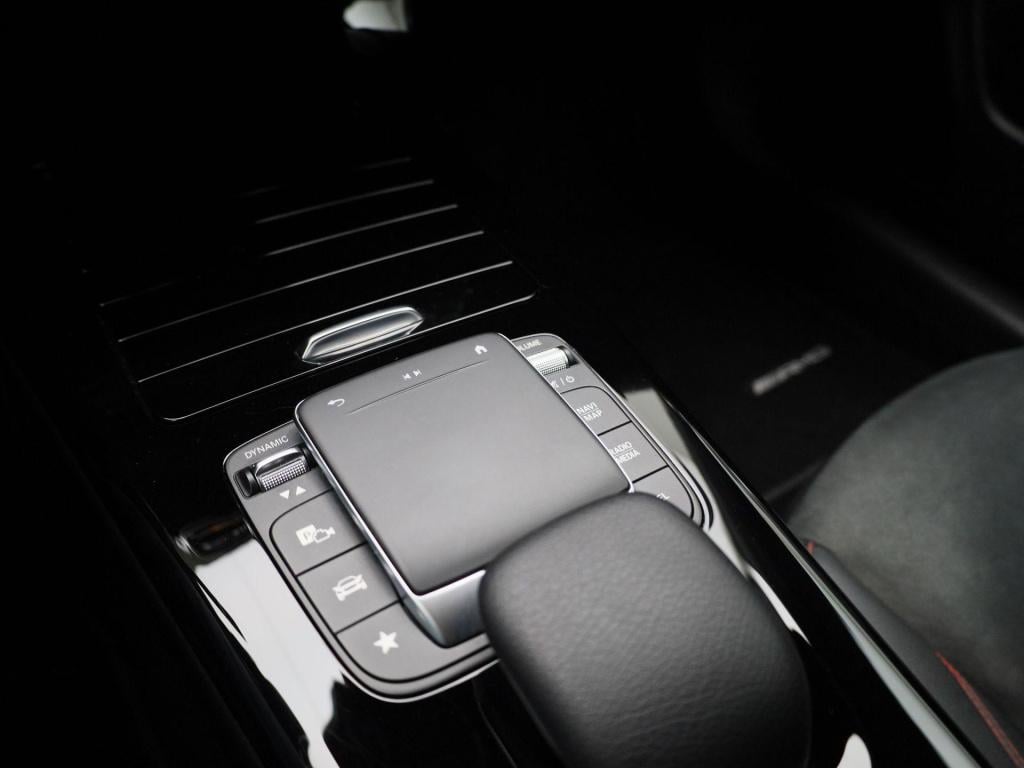 Mercedes-Benz Cla shooting brake 250 e business solution amg limited | auto