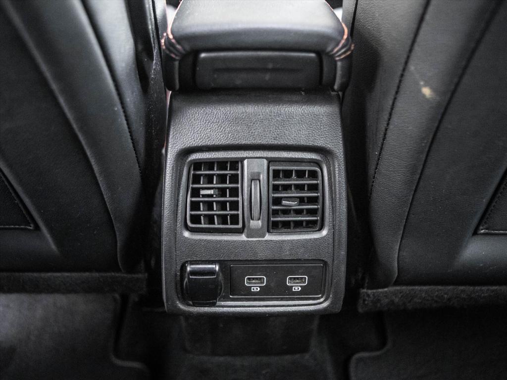 Renault Captur tce 130pk initiale paris automaat | panoramadak | 360 camera