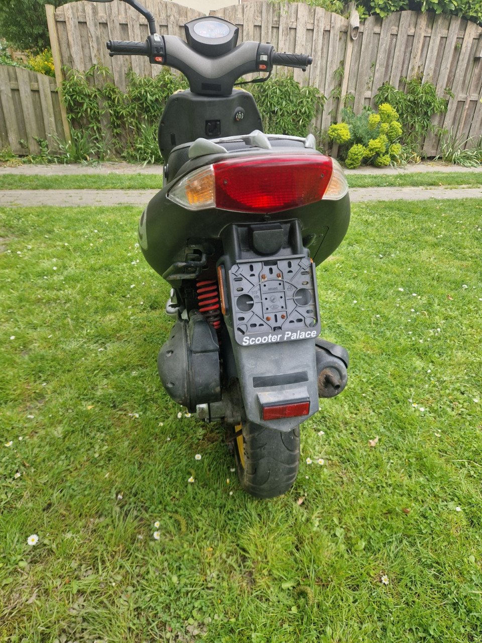 Kymco super 9, 50cc 2 takt, geel/zwart