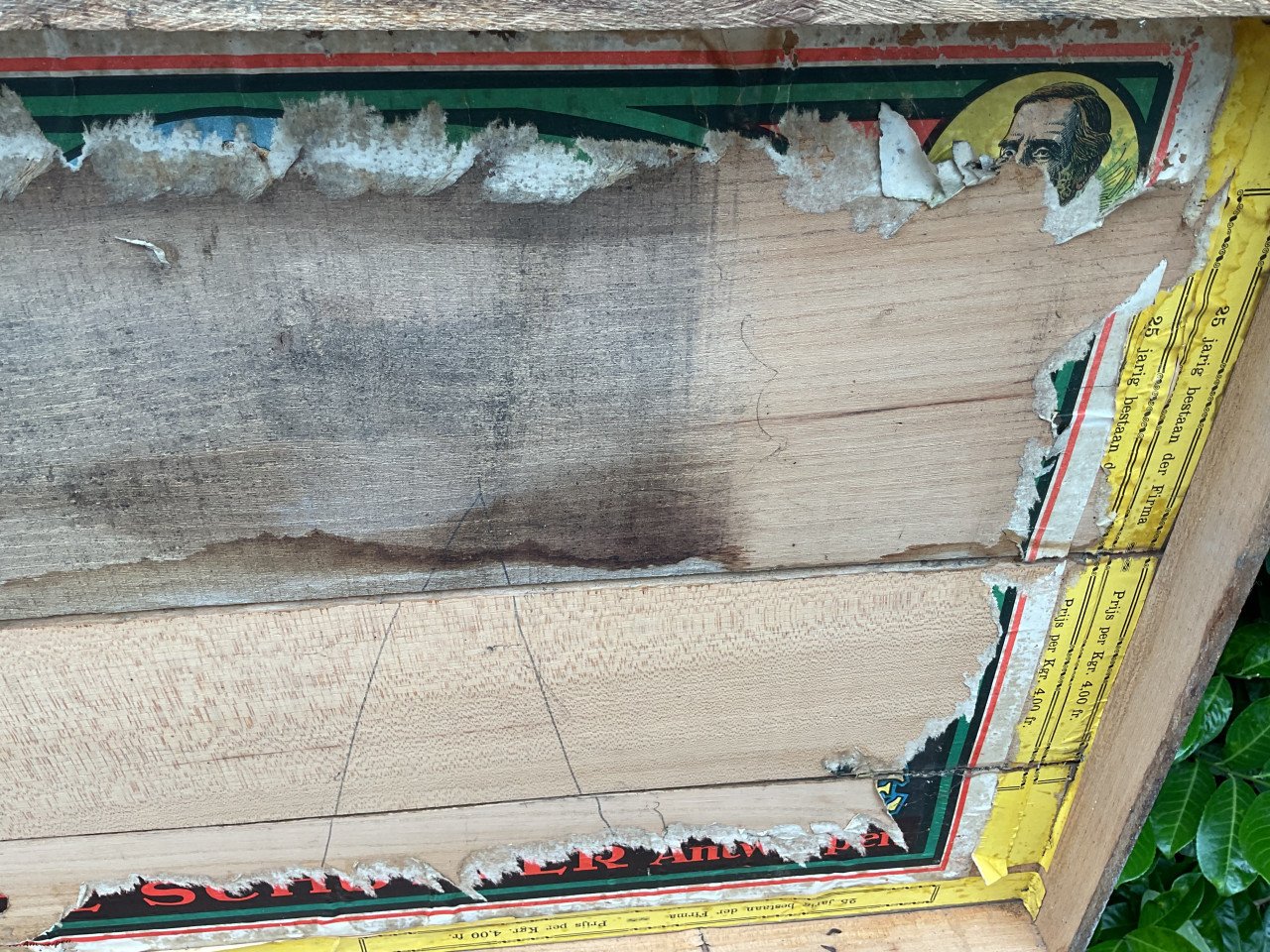 Antieke houten kist