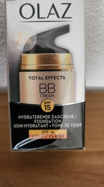 OLAZ Total Effects BB cream SPF 15 light - NIEUW