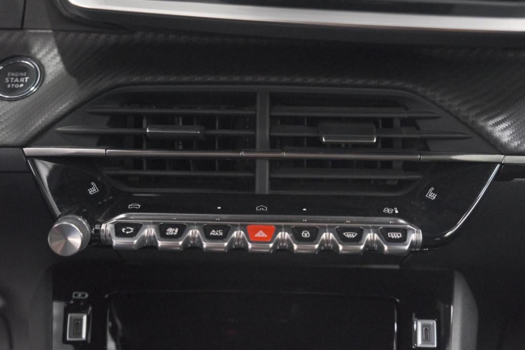 Peugeot 208 1.2 hybrid 145 e-dcs6 gt | alcantara pakket | camera | apple ca