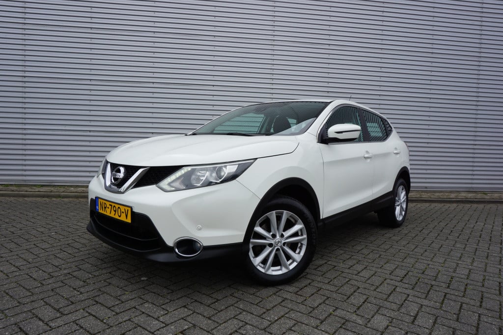 Nissan Qashqai 1.2 acenta climate / navi / cruise / stoelv. / camera / park