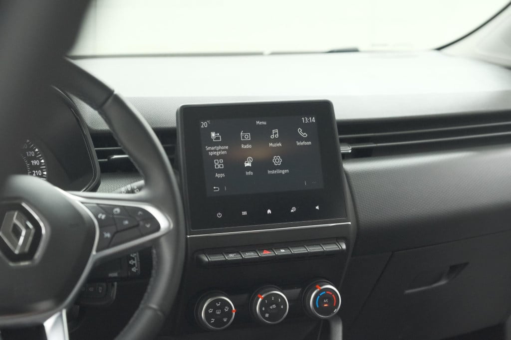 Renault Clio tce 90 equilibre | parkeersensoren | apple carplay | cruise co