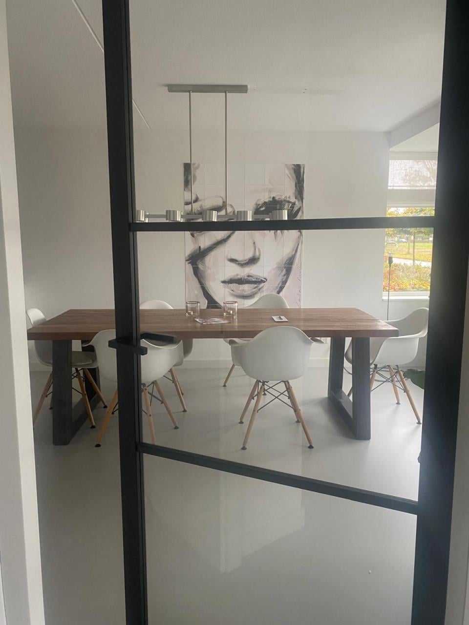 Robuuste eettafel 240x100cm met stalen onderstel