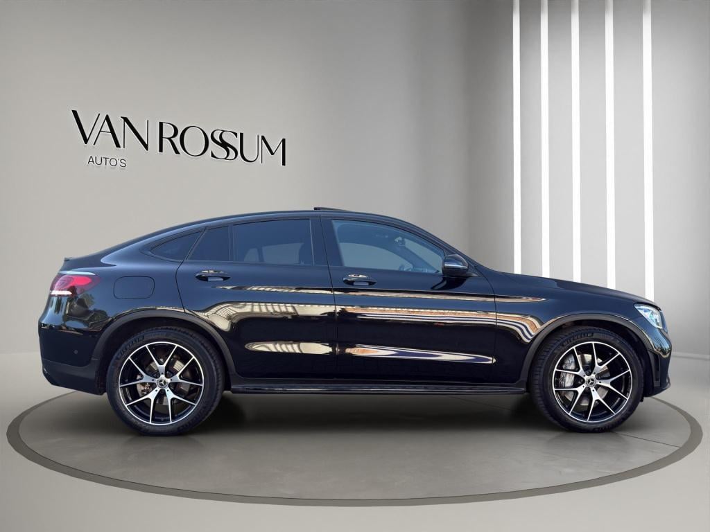 Mercedes-Benz Glc coupé 200 4matic amg | 20"| treeplanken | schuif/kantelda
