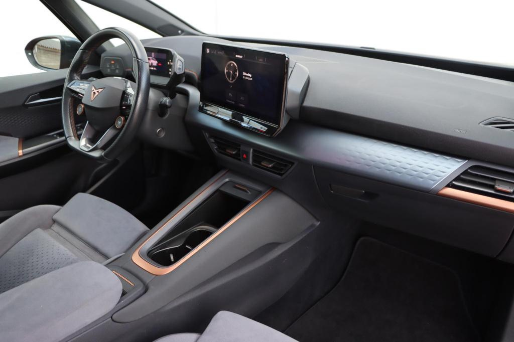 Cupra Born adrenaline 62 kwh 231pk | soh 94,8% |
