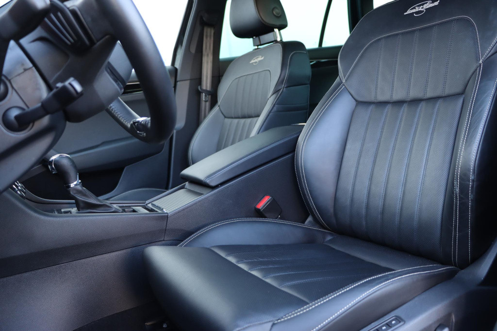 Skoda Superb combi 1.4 tsi iv laurin & klement 218pk dsg6 skoda superb comb