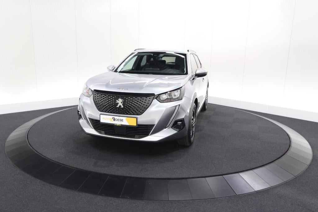 Peugeot 2008 puretech 130 eat8 allure | trekhaak afneembaar | camera | navi
