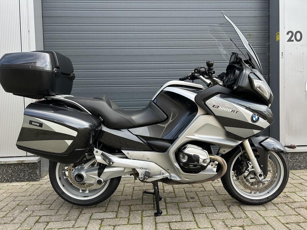 BMW R1200RT uit 2011, 250dkm, full-opt, volledige historie bekend €2500,-
