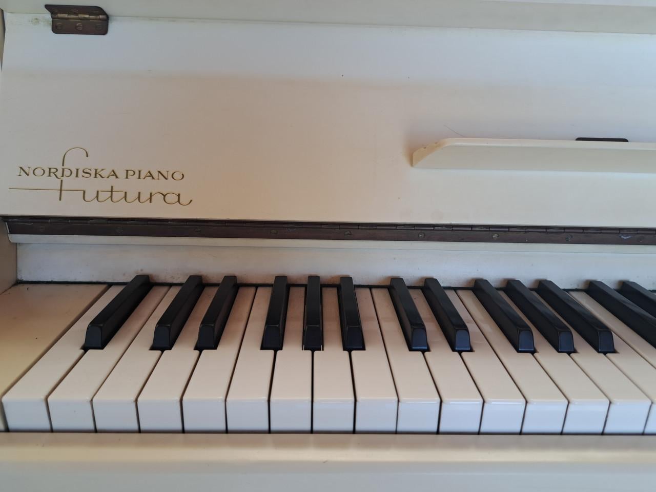 Piano - Nordiska Futura