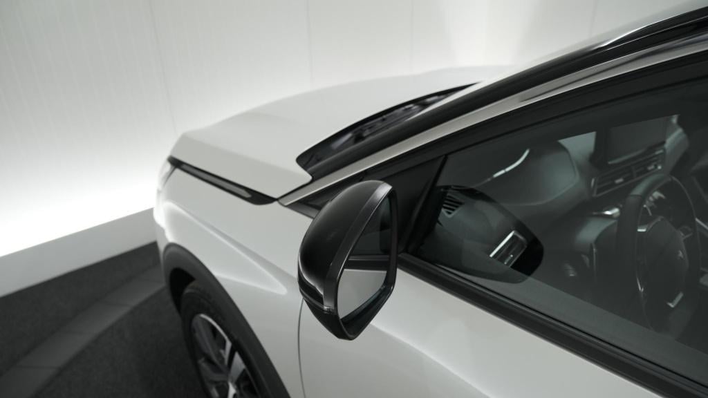 Peugeot 5008 puretech 130 eat8 allure pack business | trekhaak | elektronis