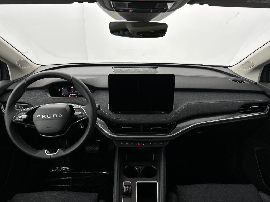 Skoda Elroq business edition elektromotor 150 kw / 204 pk suv