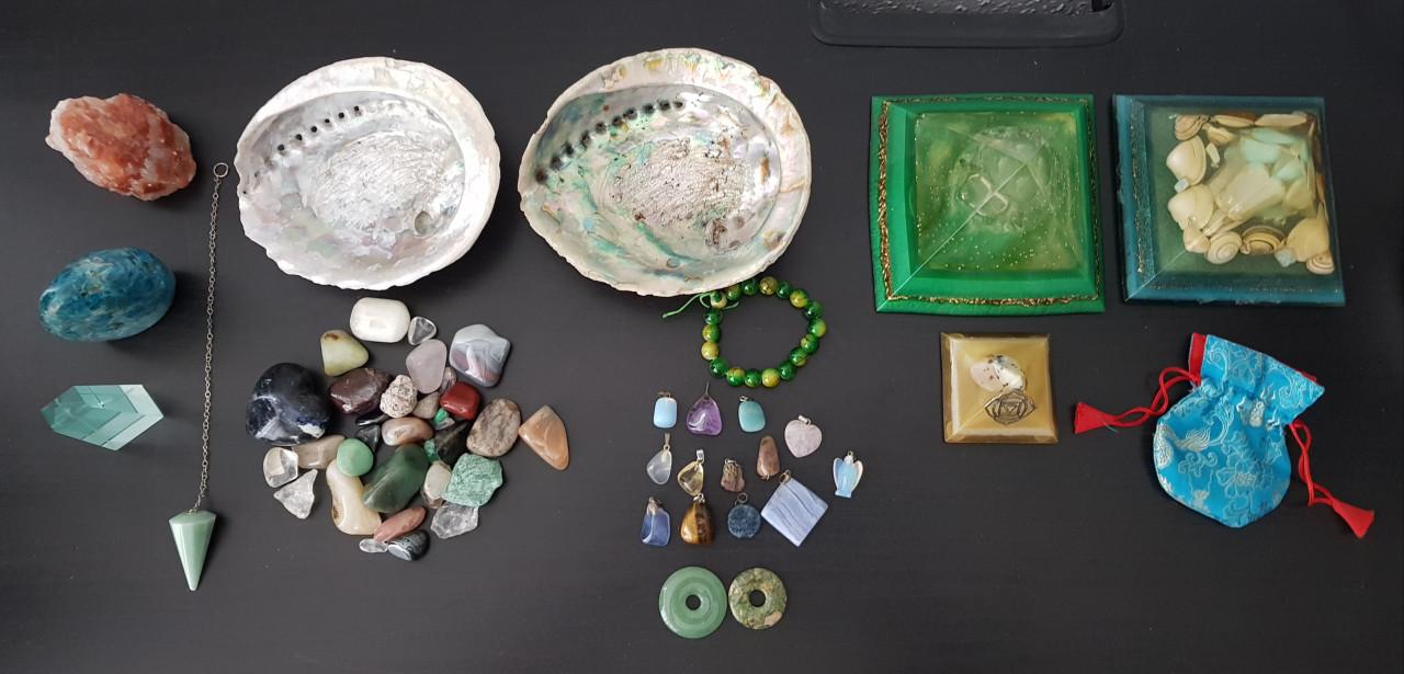Edelstenen, sieraden, orgonites piramiden, Abalone schelpen