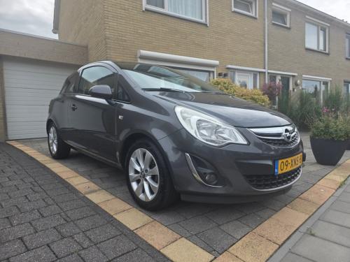 Tekoop zeer mooie Opel Corsa 1.2 16V Bj 2012