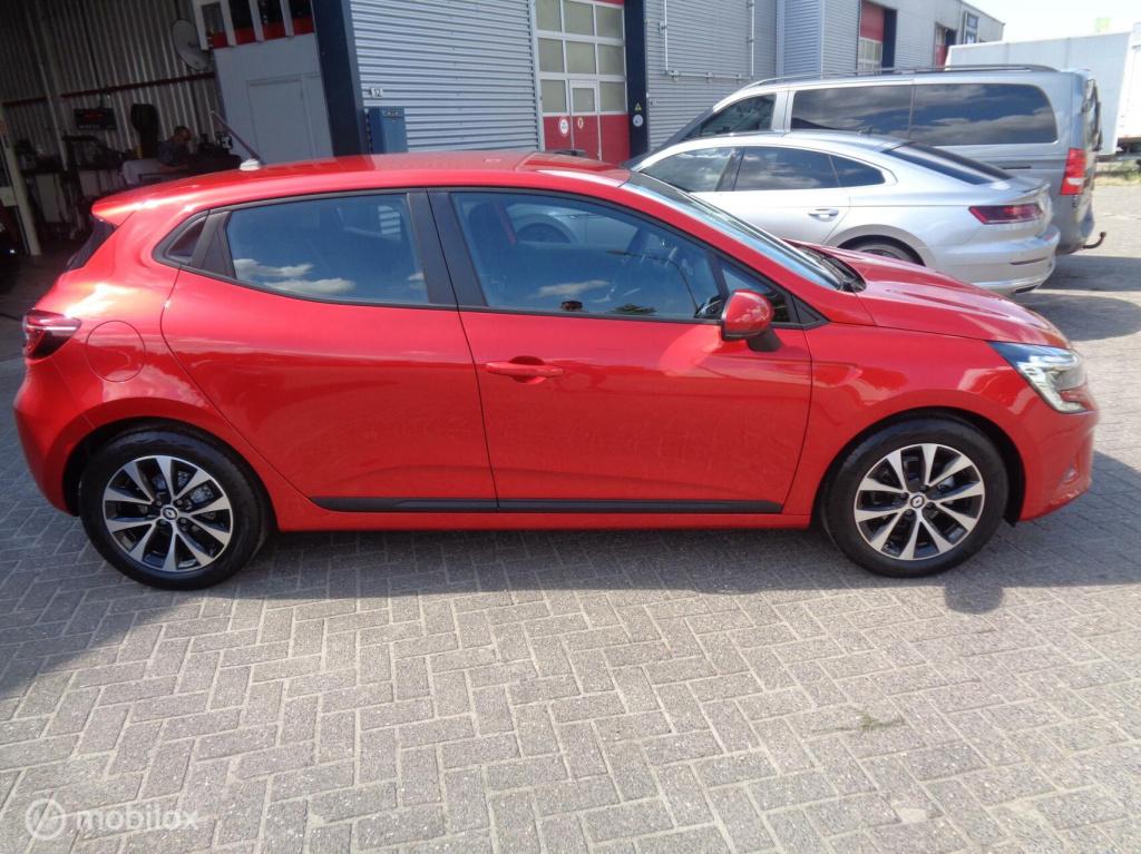 Renault Clio 1.0 tce intens/airco/lm velgen/carplay/pdc/cruise/full led/1st