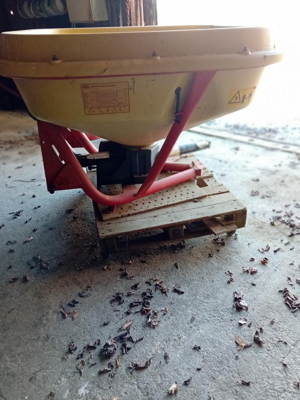 Vicon kunstmesttrooier