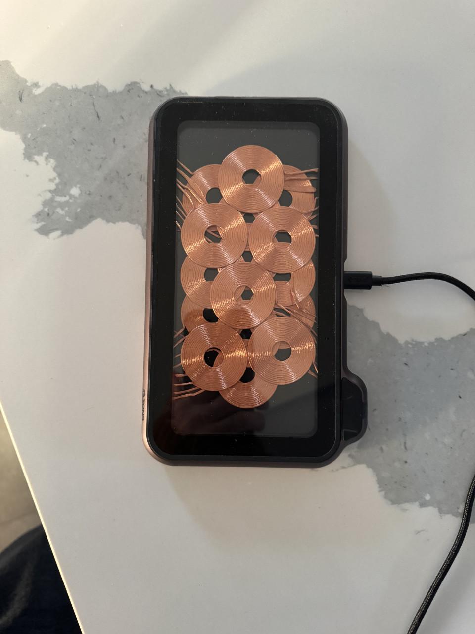 Te koop ZENS draadloze oplader voor Apple en Samsung