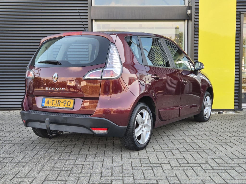 Renault Scenic 1.6 110 expression navigatie, clima, trekhaak, all seasonban