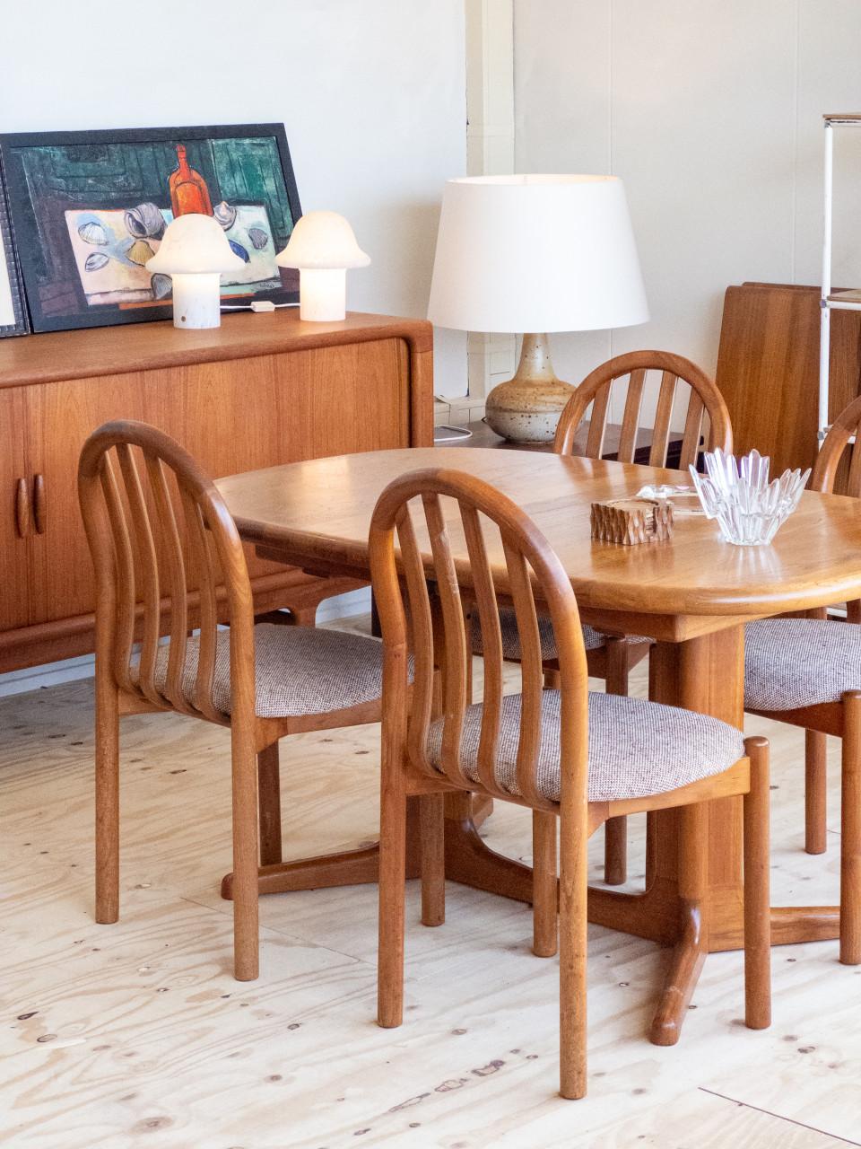 Vintage brocante tweedehands snuisteren