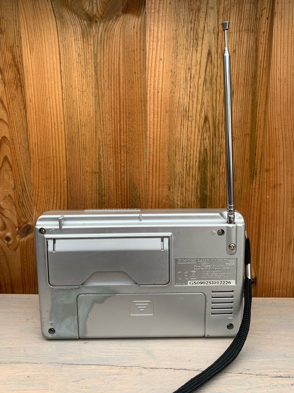 Transistor radio te koop
