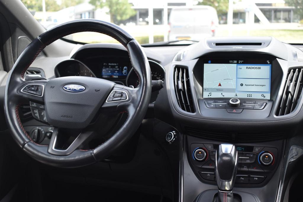 Ford Kuga 1.5 ecoboost st line | automaat | panoramadak | climate control |