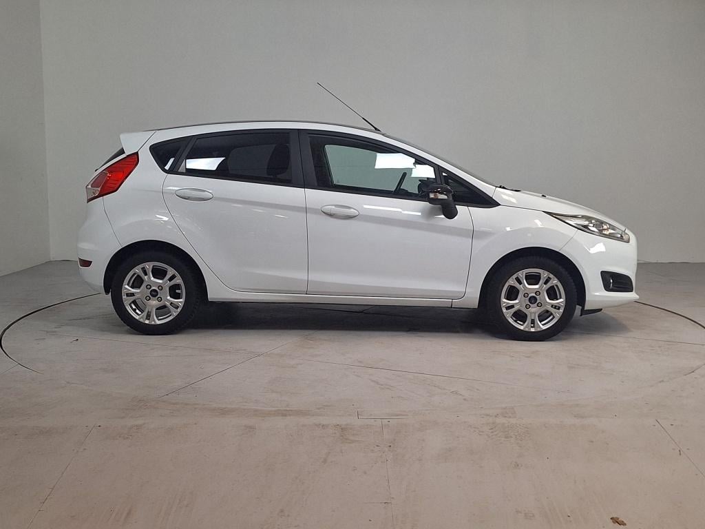 Ford Fiesta 1.0 white edition