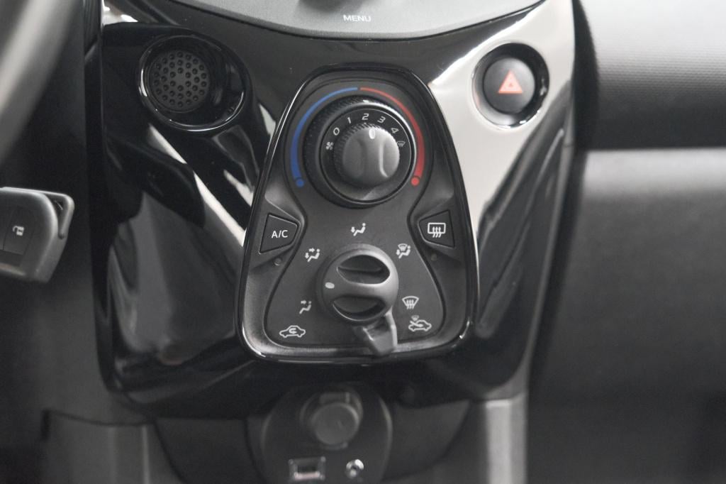 Citroen C1 1.0 vti feel | airco | bluetooth radio | 5 deurs | allseasonband