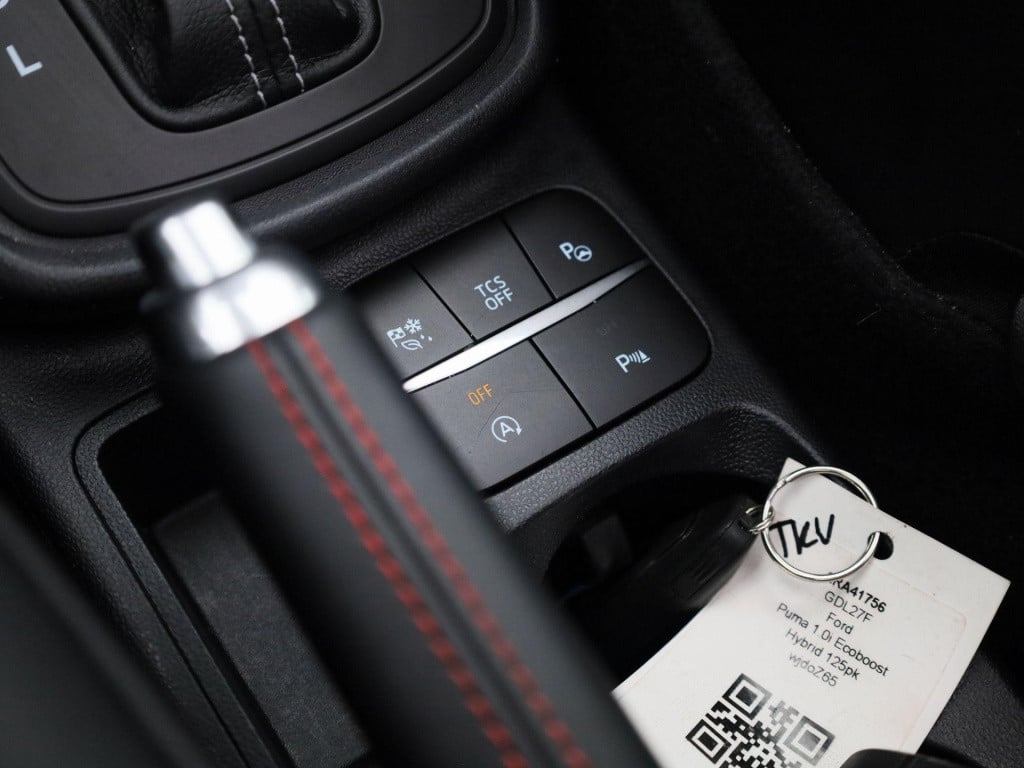 Ford Puma 1.0 ecoboost hybrid st-line x aut. | panoramadak | winterpack | c