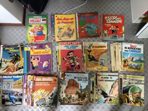+/- 160 stripboeken waaronder 137 Suske en Wiske