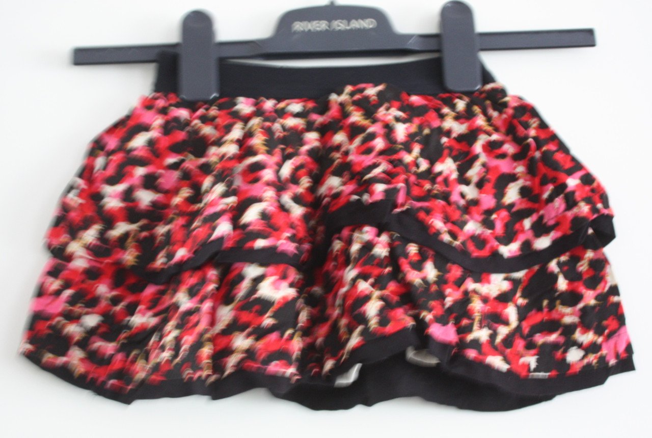 Rokje met rood zwart print  maat 98-104