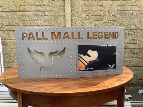 Pall Mall lichtbak reclame