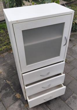Badkamerkastje