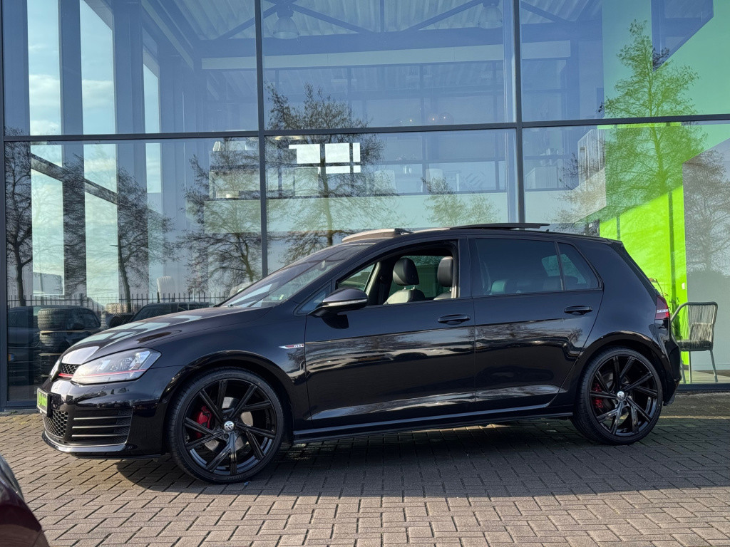 Volkswagen Golf 2.0 tsi gti * panoramadak * leer * navigatie * camera