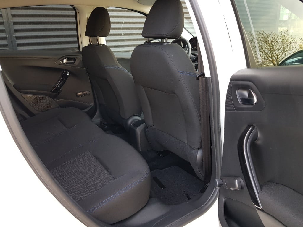 Peugeot 208 signature 1.2
