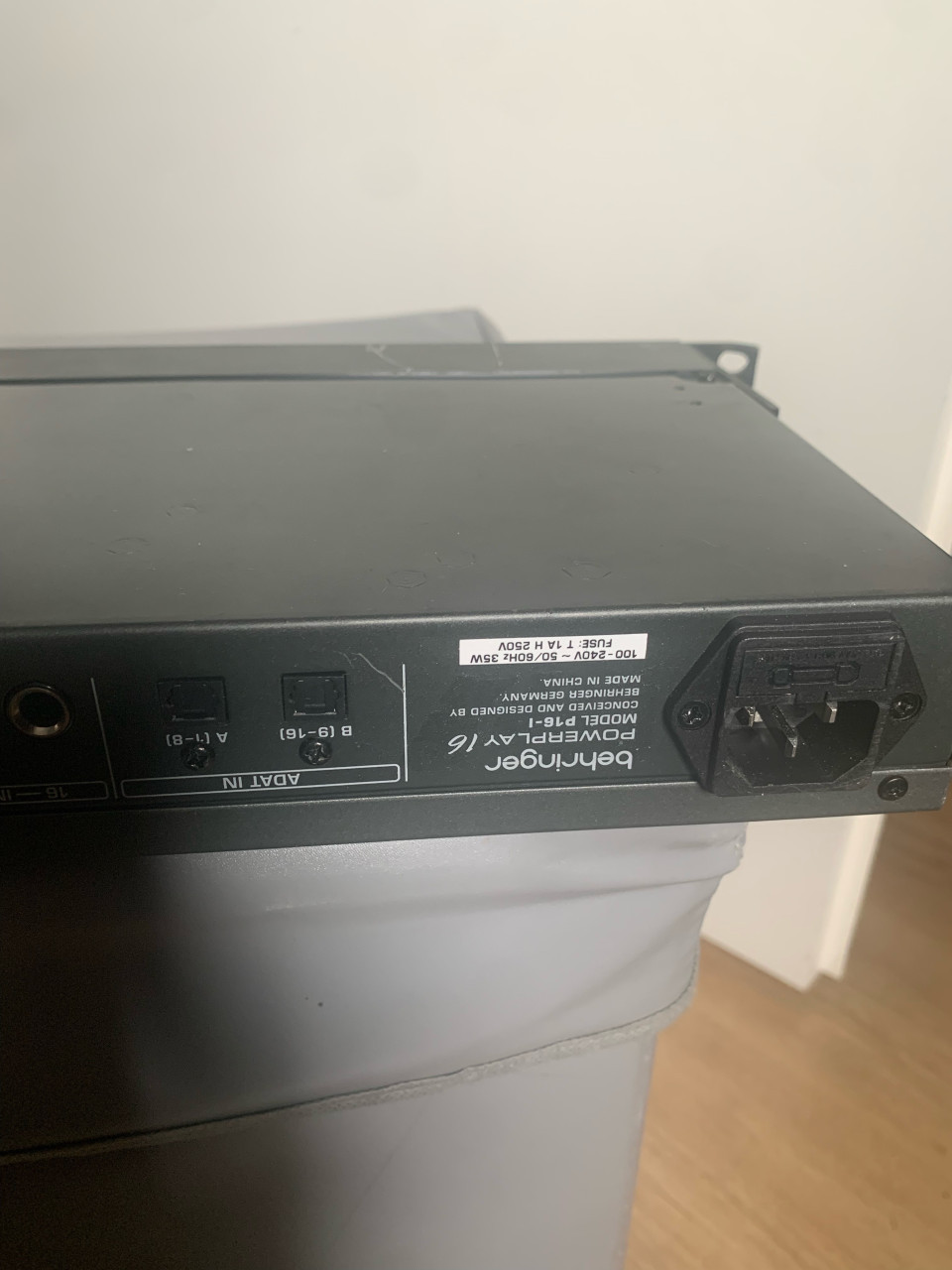 P16-i module Behringer