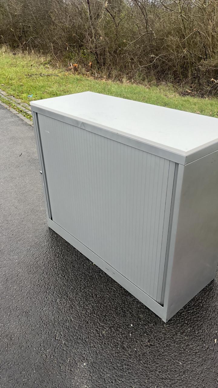 Roldeurkast archiefkast