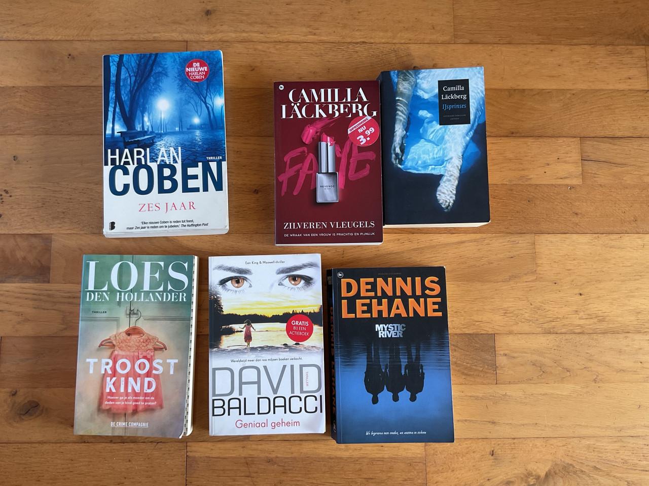 Boeken Harlan Coben, Loes den Hollander enz. € 1,00 per stuk