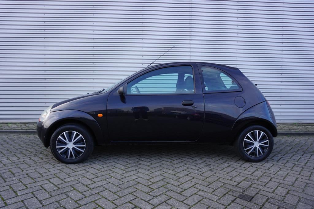 Ford KA 1.3 cool & sound airco / elektr. ramen / nap